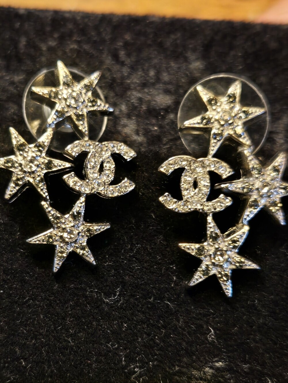 #147 CHANEL Star CC Earrings Silver, 2016 pierced - AUTHENTIC CHANEL - Picture 7 of 14